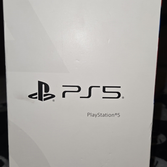 PLAYSTATION 5 - Picture 3 of 4